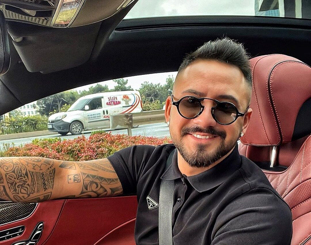 Gökhan Çıra yeni kız arkadaşıyla görüntülendi