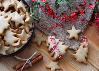 Tarçınlı yılbaşı kurabiyesi