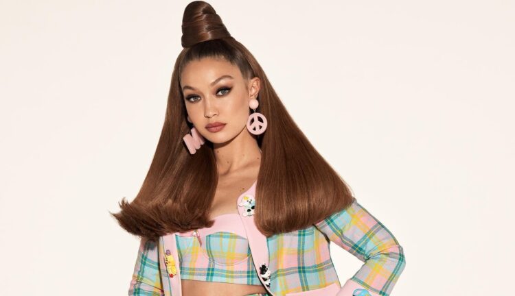 Moschino 2022 İlkbahar/Yaz koleksiyonundan ilk görseller