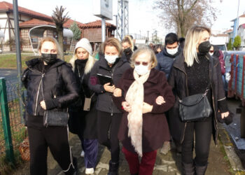 Ece Erken cenazeye katıldı: Onun yerine keşke ben ölseydim