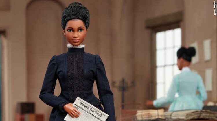 Barbie, yeni rol modeli olarak siyahi gazeteciyi seçti
