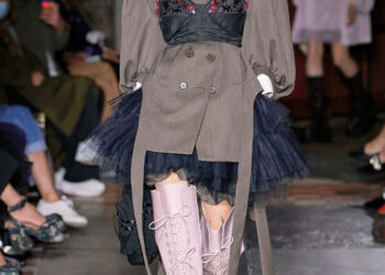 00011-Simone-Rocha-Spring-22-London-credit-Daniele-Obberrauch-Gorunway