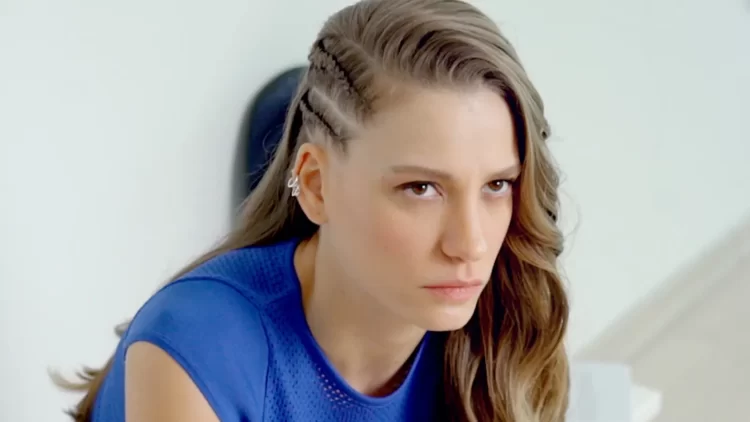 Serenay Sarıkaya