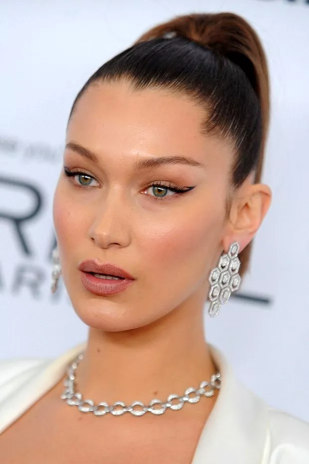 bella hadid ince kaş trendi