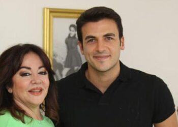 Gurur Aydoğan annesi Oya Aydoğan’ı andı