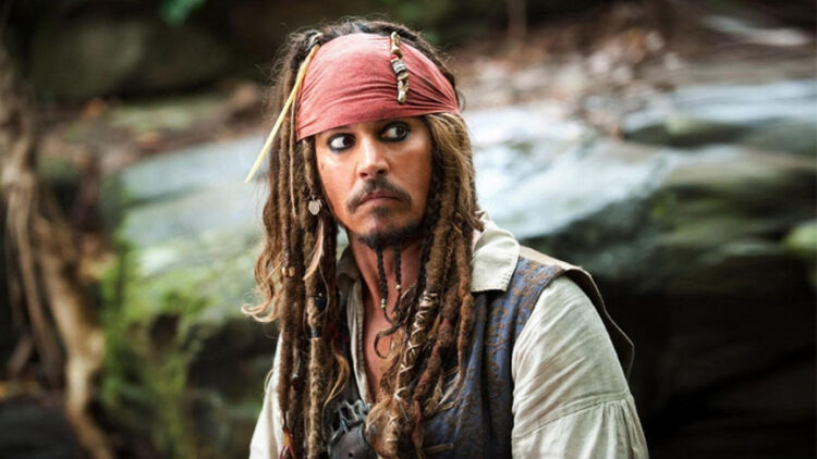 Johnny Depp Karayip Korsanları’na dönecek mi?