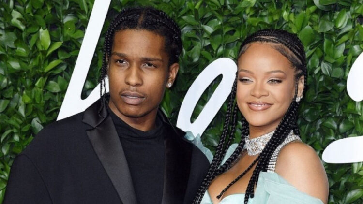 Rihanna ve ASAP Rocky’nin bebeğine eski sevgilisinden tebrik mesajı!