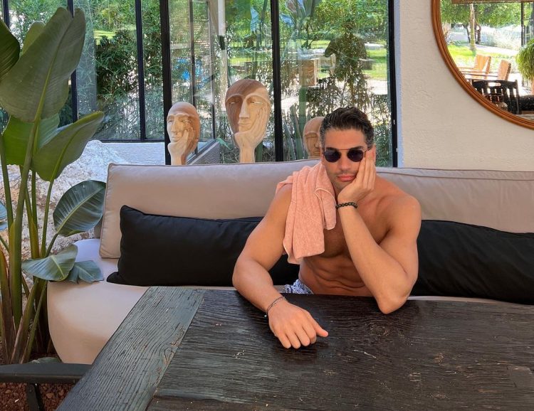 Şükrü Özyıldız tatil sezonunu açtı