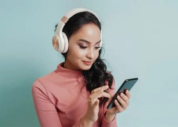 Dinlemekten çok keyif alacağınız 5 Podcast önerisi
