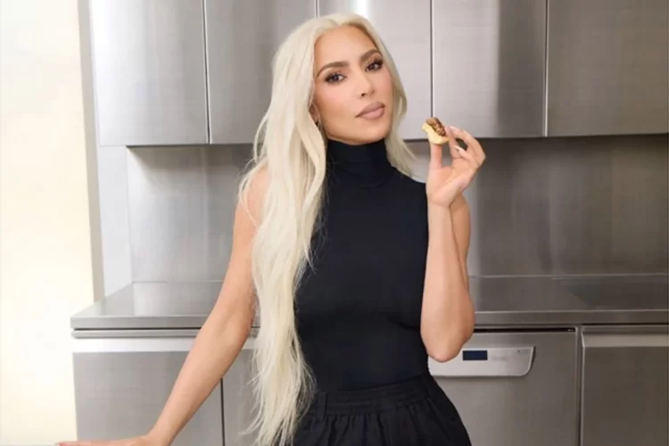 Kim Kardashian iddialı sözleriyle yine gündem oldu: “Genç kalmak için her şeyi yaparım, dışkı bile yerim!”