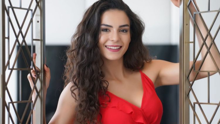 Ebru Şahin