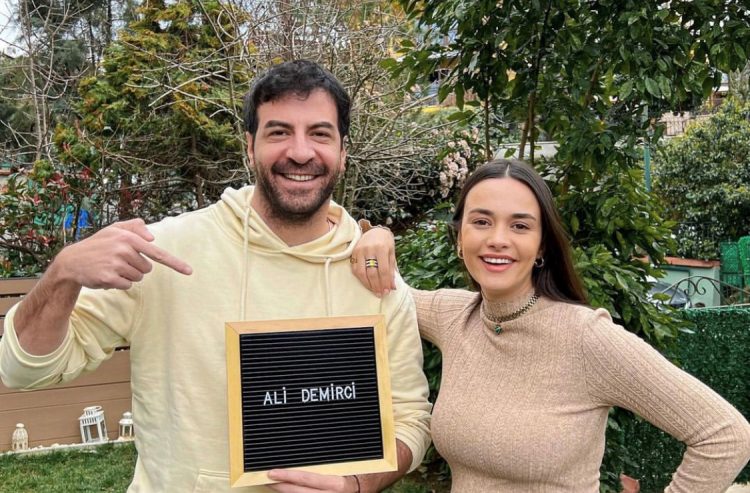 Hande Soral ve İsmail Demirci iskelede aşka geldi