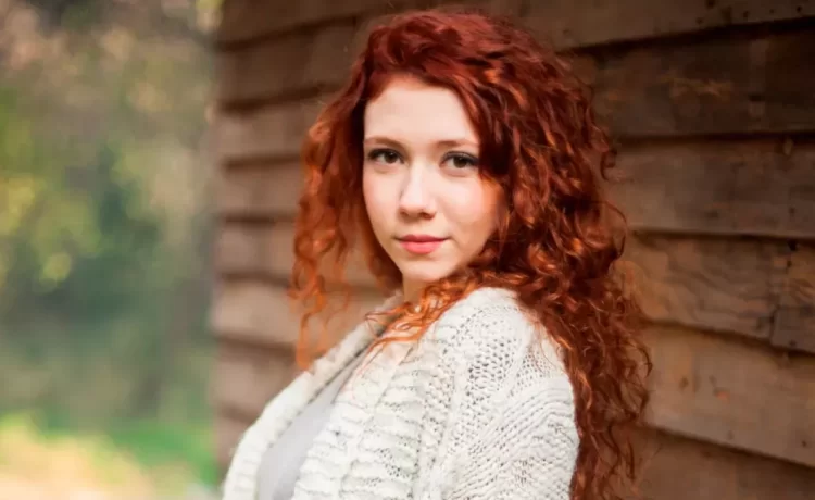 Ece Yüksel