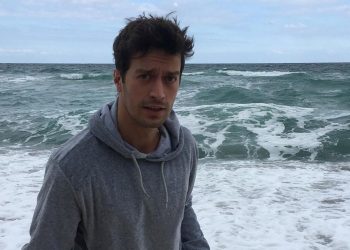 Feyyaz Şerifoğlu soluğu tatilde aldı!