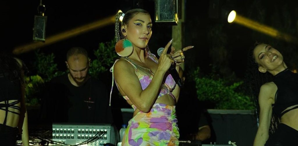 Hande Yener