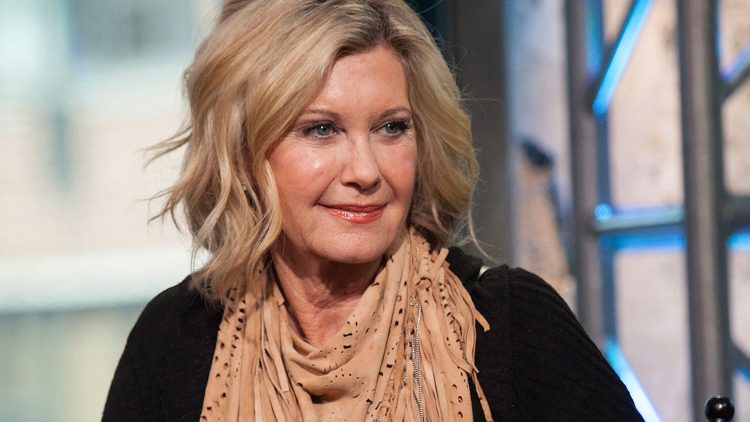‘Grease’ yıldızı Olivia Newton John hayatına veda etti!