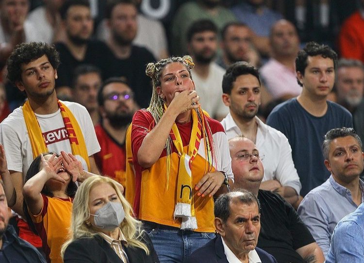 Pelin Öztekin