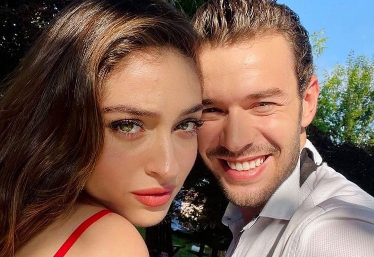 Cemre Baysel ve Aytaç Şaşmaz’dan aşk pozu