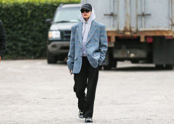 üniversite kombin fikri