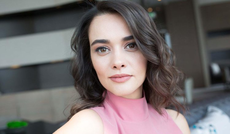 Hande Soral