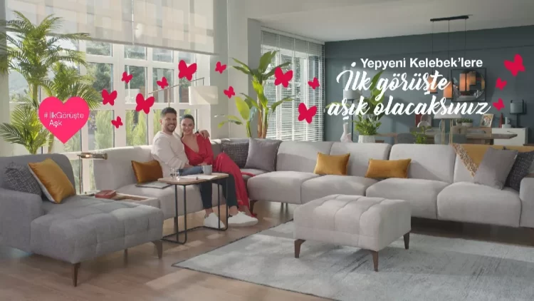 Kelebek Mobilya ünlü çifte ‘ilk görüşte aşk’ dedirtti!