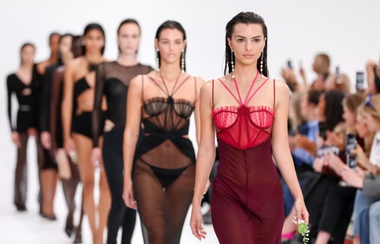 londra moda haftası