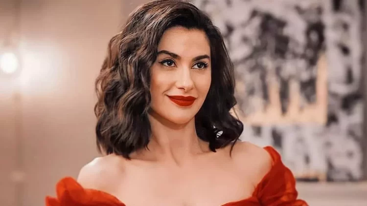 Nesrin Cavadzade, eski nişanlısı Gökhan Alkan hakkında açıklama yaptı: O defter kapandı!