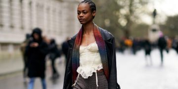 2022 Sonbahar Kış trendi Korse