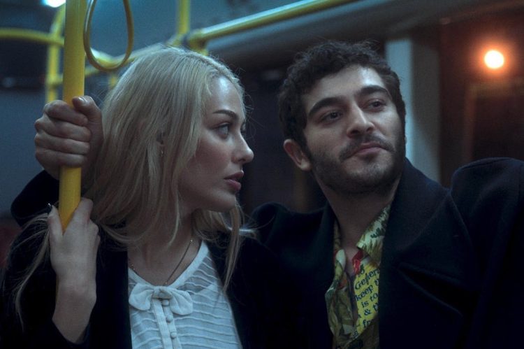 Burak Deniz ve Dilan Çiçek Deniz
