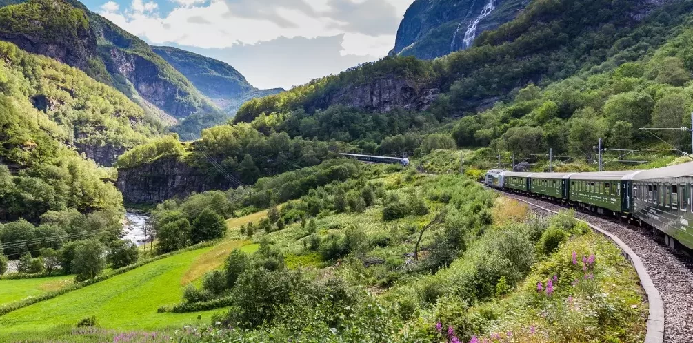 Eşsiz manzaralarıyla büyüleyici tren turları