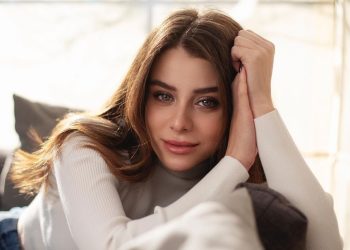 İlayda Alişan’dan iddialı açıklama: Çoğu zaman erkek başroller daha çok kazanıyor