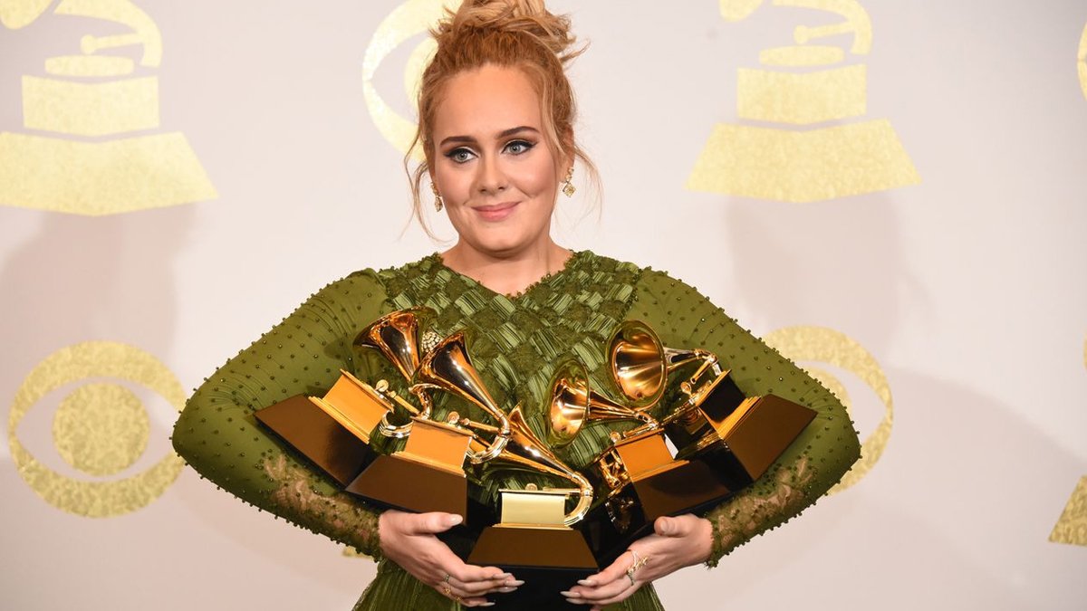 İngiliz şarkıcı Adele’in müziğe ara verme nedeni herkesi şaşırttı!