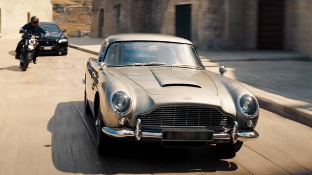 James Bond filminde kullanılan araç 2 milyon sterline alıcı buldu