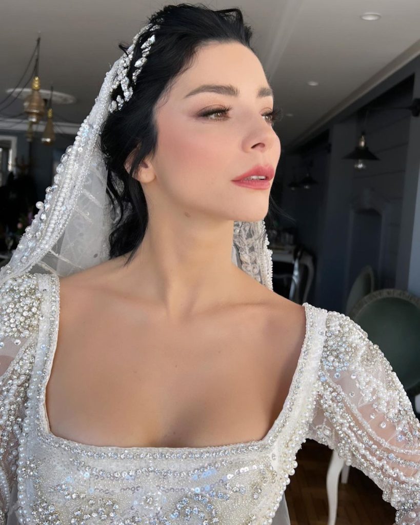 Merve Boluğur ile Mert Aydın’ın düğün kareleri