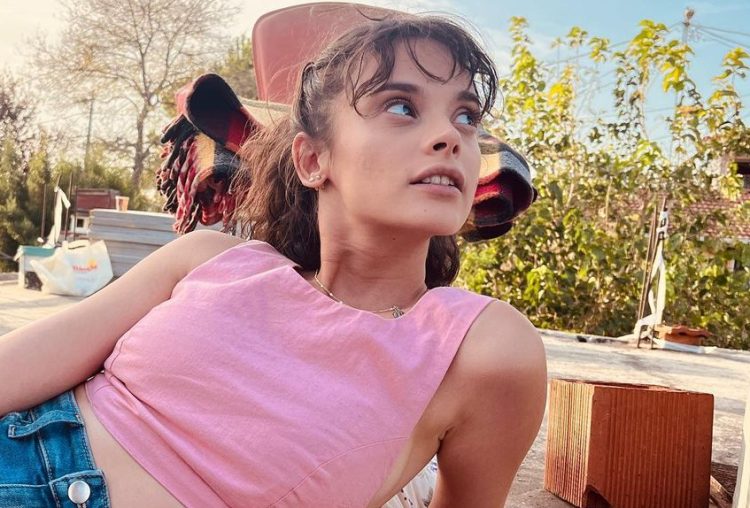 Tozluyaka’nın Zeyno’su Serra Pirinç ALL dergisine konuştu: Oyunculuk kariyerim Instagram’da keşfedilmemle başladı