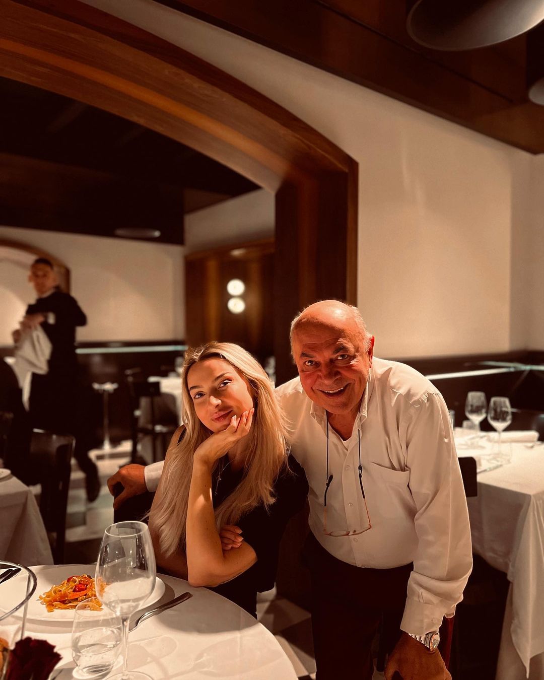 Hadise, Roma’nın altını üstüne getiriyor! 
