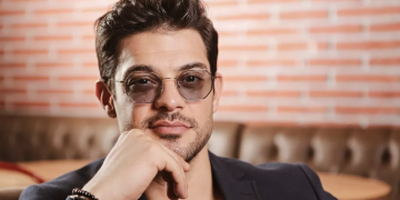 Mehmet Dinçerler kadın arkadaşlarıyla Etiler gecelerinde