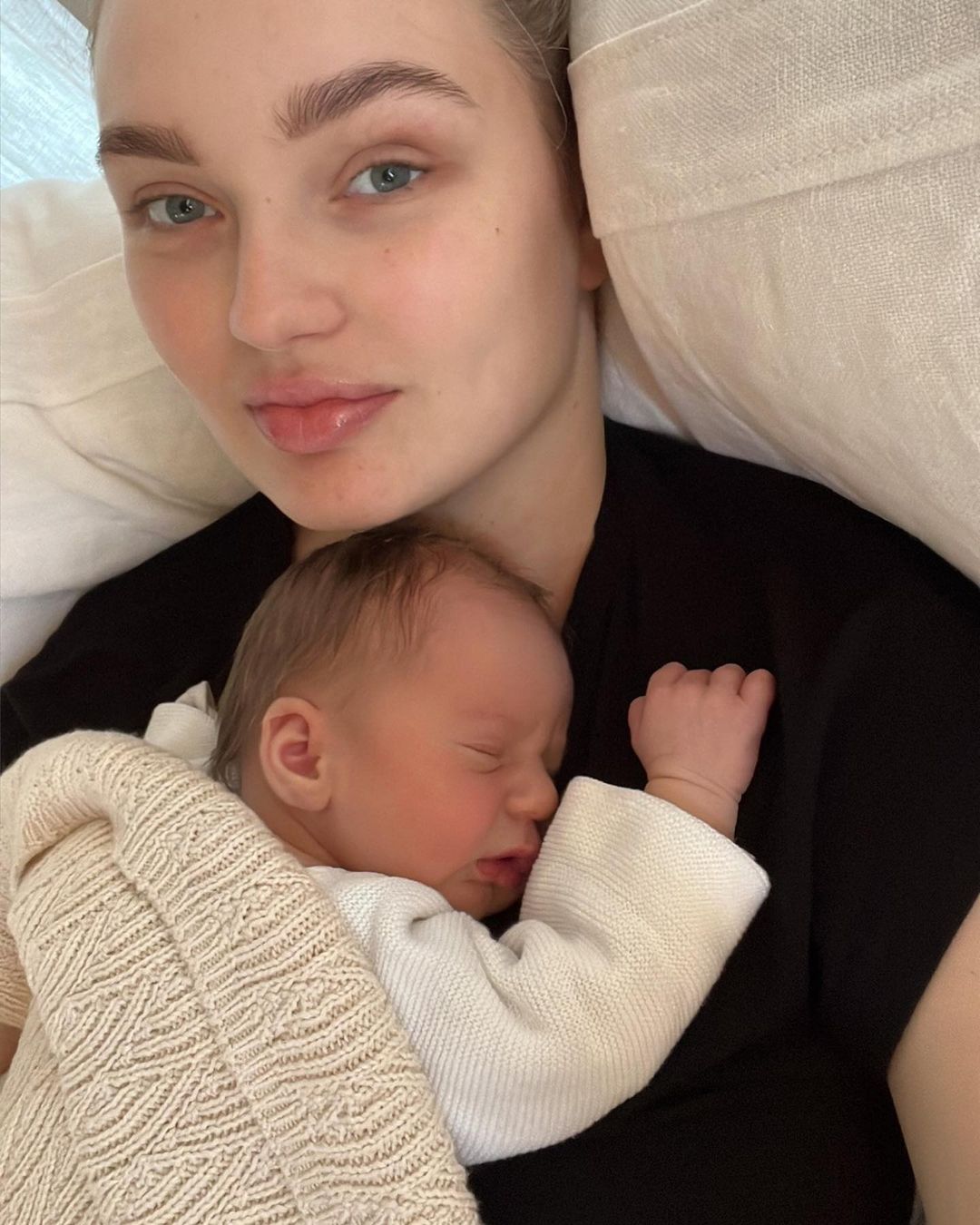Victoria’s Secret modeli Romee Strijd ikinci defa anne oldu!