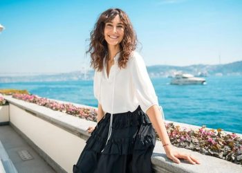 Arzum Onan oyunculuğa geri mi dönüyor?