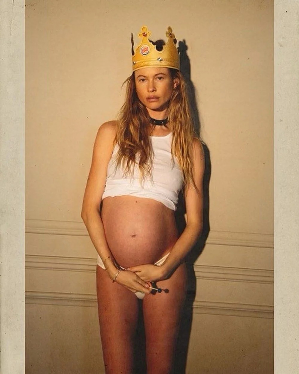 Behati Prinsloo aldatma skandalından sonra kamera karşına geçti