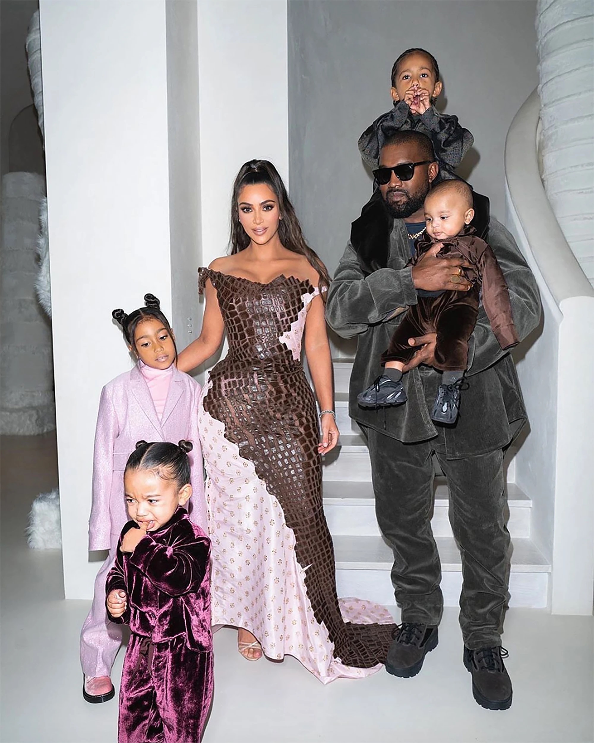 Kim Kardashian ve Kanye West evliliği resmen bitti! Her ay 4 milyon ödeyecek