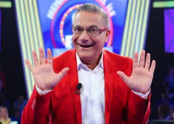 Mehmet Ali Erbil Ronaldo ile kandırıldı. Yasmin Erbil babasına yalvardı