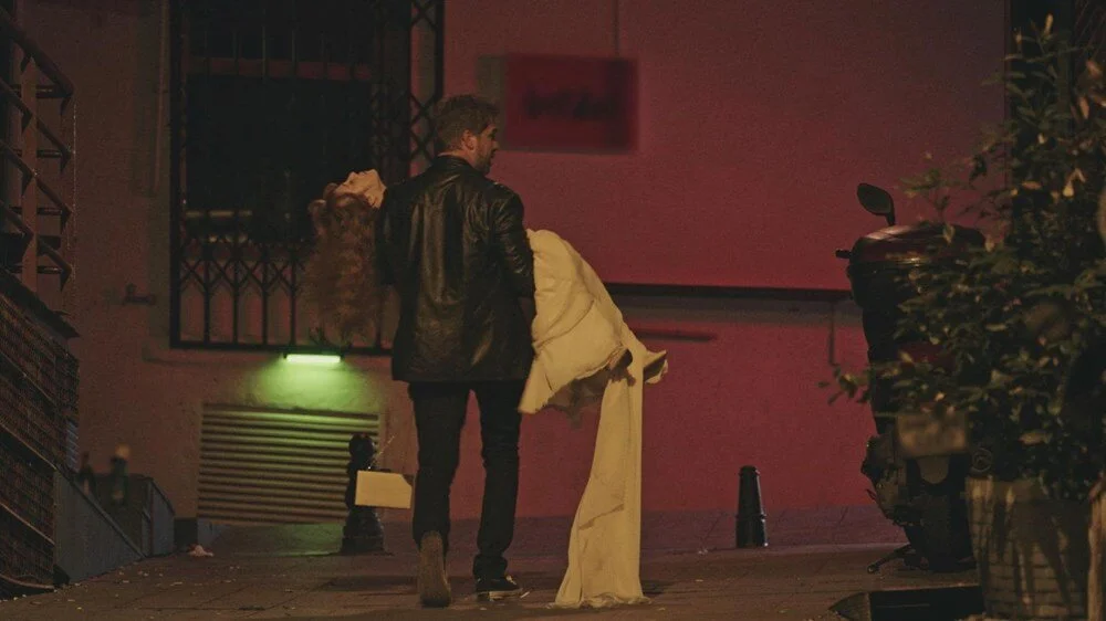 Elçin Sangu ve Engin Altan Düzyatan yeni projesi Çöp Adam ilk kareler