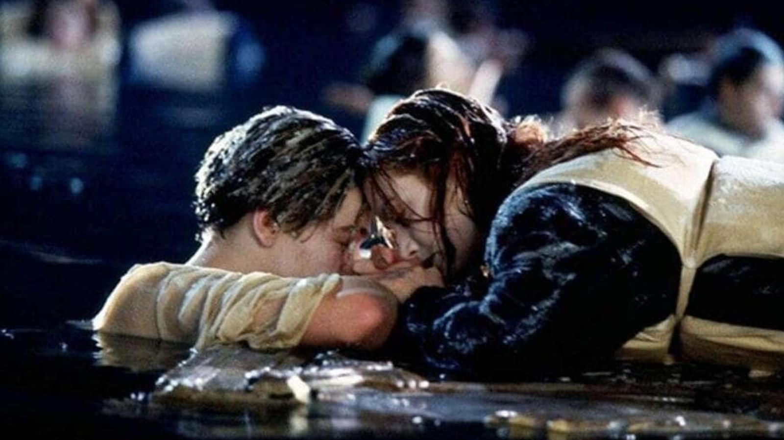 Kate Winslet Titanic in meşhur sahnesiyle ilgili konuştu