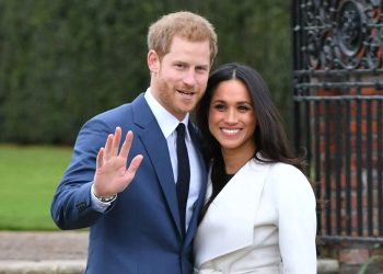 Meghan Markle ve Prens Harry kraliyet ailesinden özür dileyecek