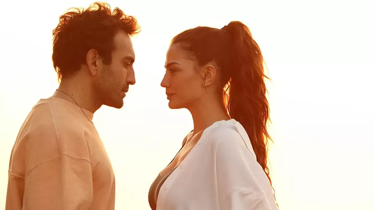 Murat Soner sunumuyla yılın en 'saçma ve kötü' dizileri belli oldu!