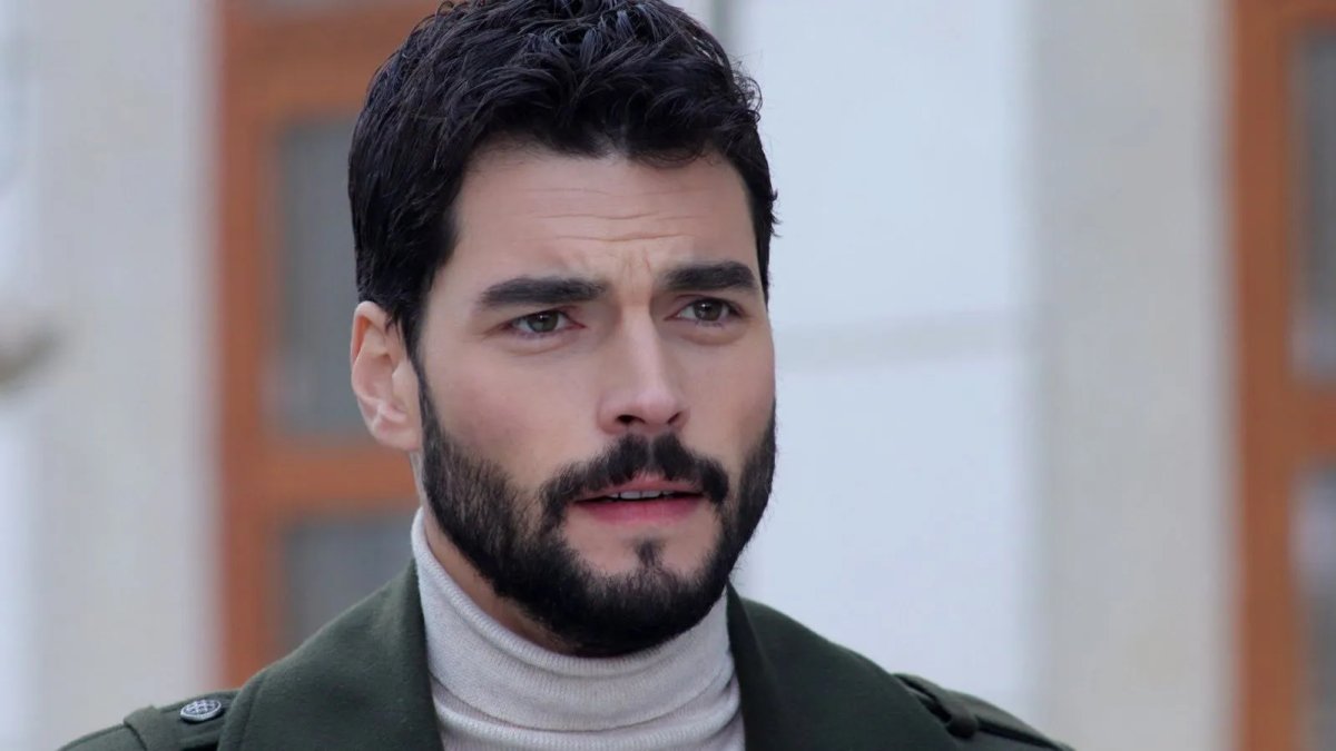 Murat Soner sunumuyla yılın en 'saçma ve kötü' dizileri belli oldu!
