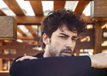 İlayda Alişan, Alp Navruz ikilisinden merak uyandıran ilk adım