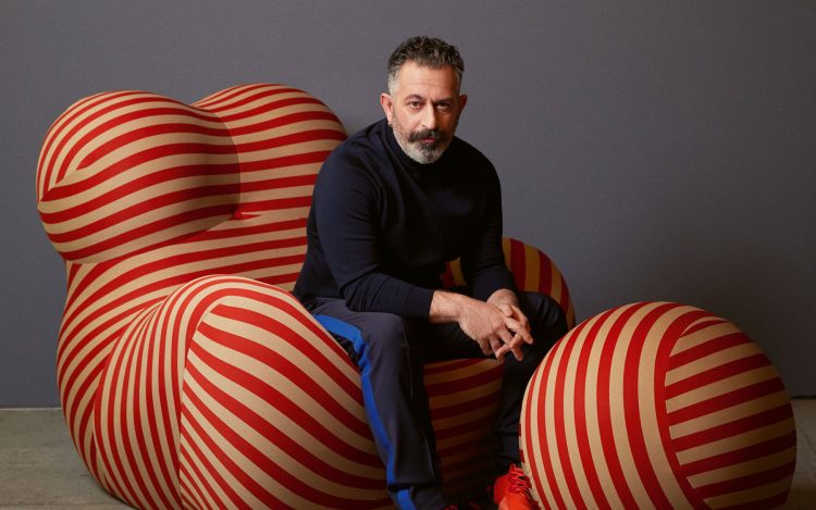 Cem Yılmaz’a vergi teşekkürü!