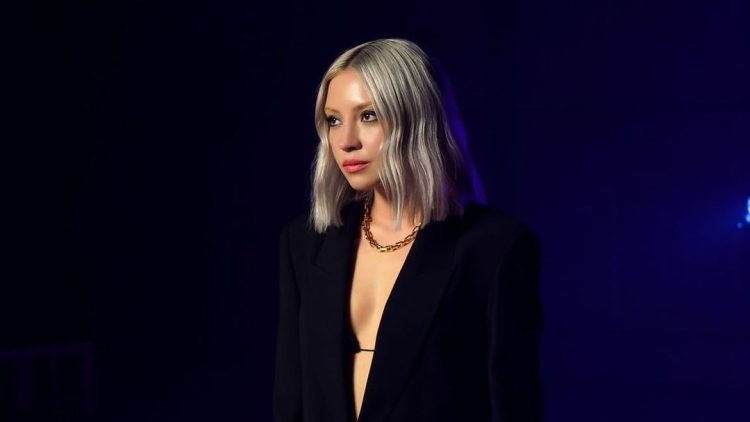 ece-seckin-2-doz-asidan-sonra-hayatim-karardi - All Magazine Ece Seçkin: 2. doz aşıdan sonra hayatım karardı!